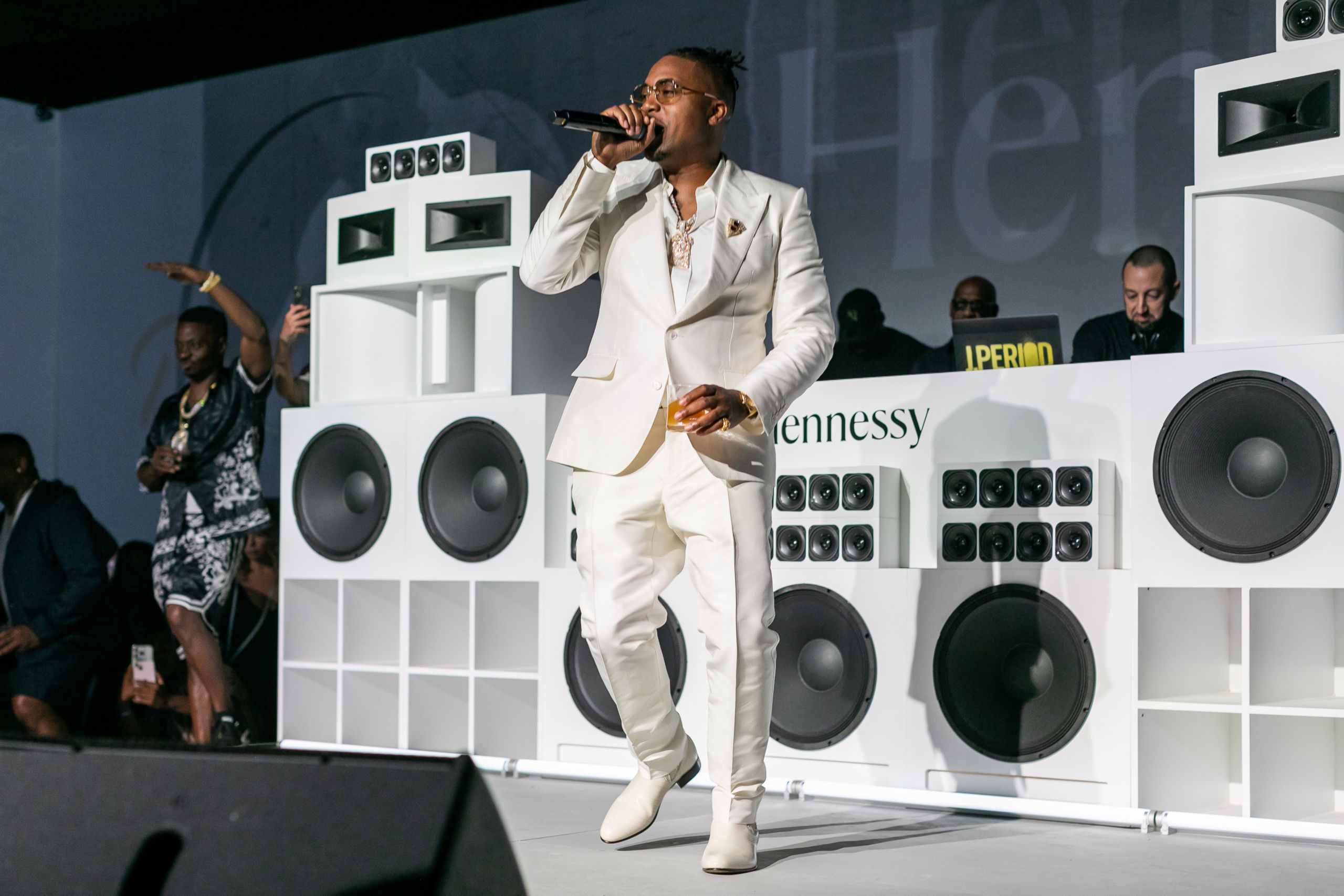 NAS BIRTHDAY WITH HENNESSY - Superbien