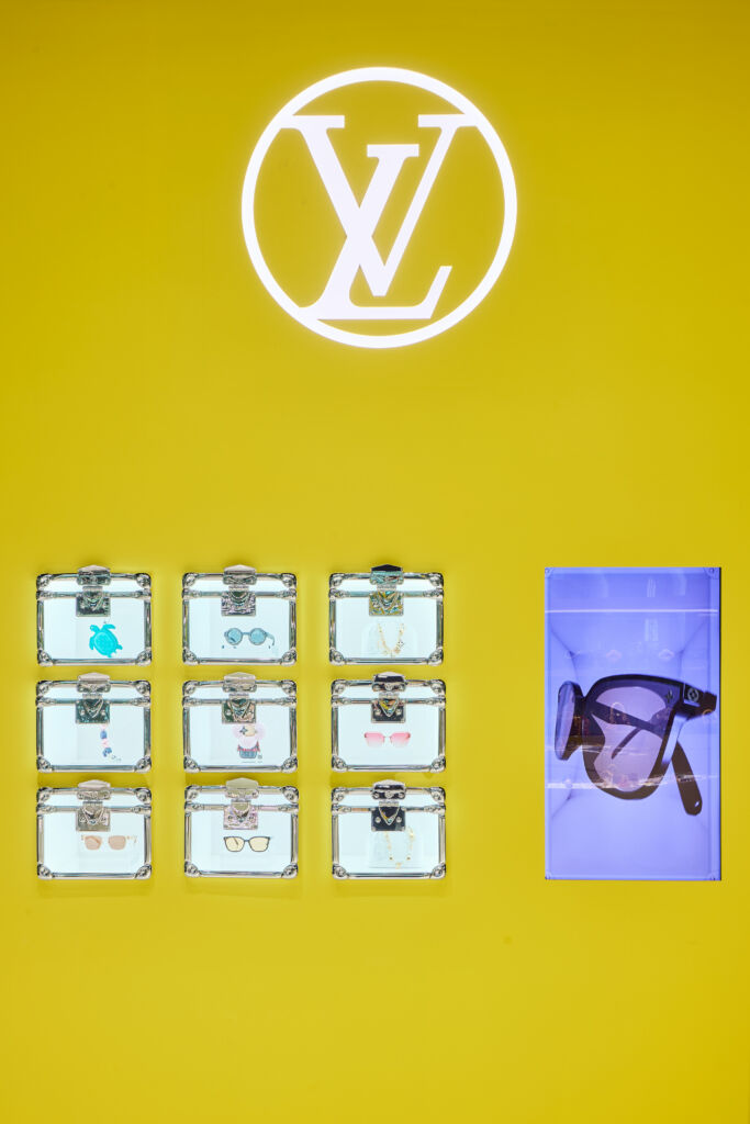 LOUIS VUITTON VENDING MACHINE