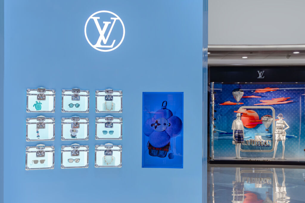 LOUIS VUITTON VENDING MACHINE